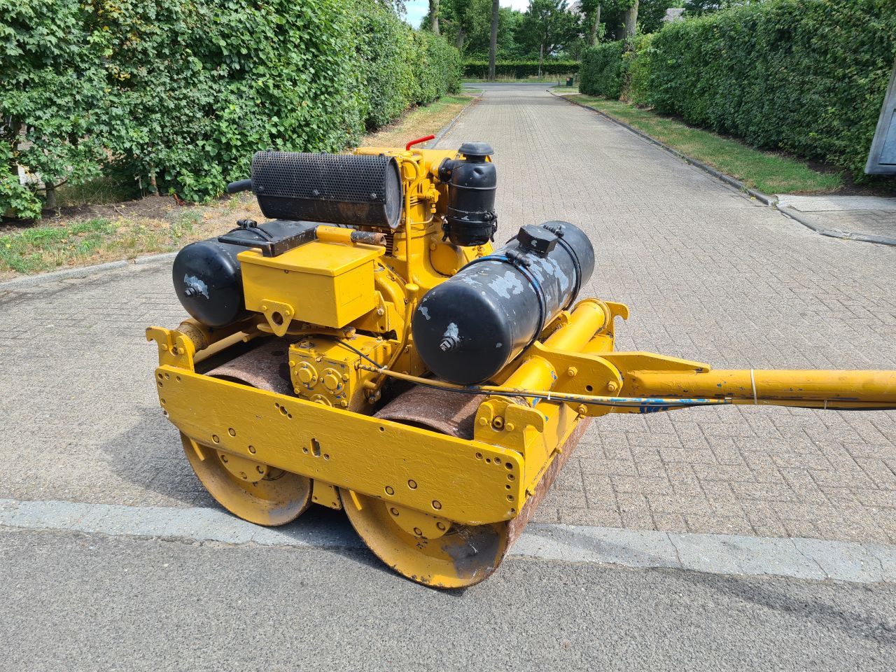 Bomag BW 90 s getrokken wals trilwals diesel.