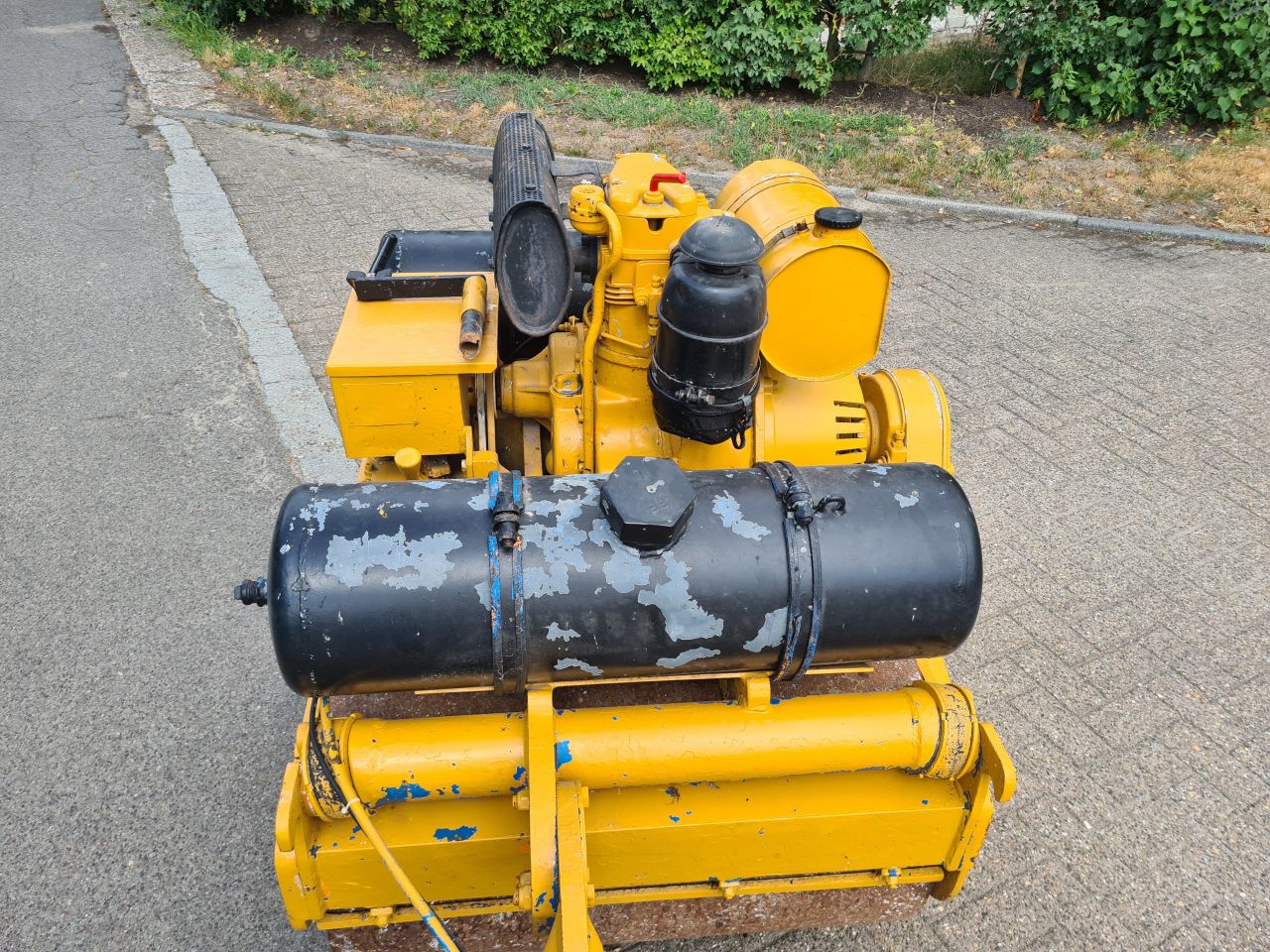 Bomag BW 90 s getrokken wals trilwals diesel.