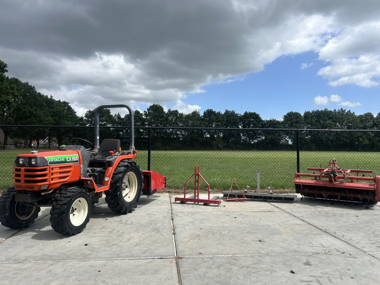 Mooie Kubota GB15 met werktuigen
