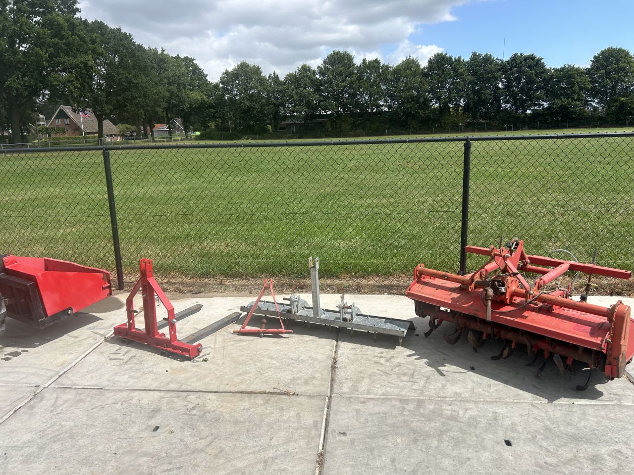 Mooie Kubota GB15 met werktuigen