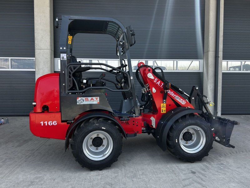 AKTION-Hoflader 1166-maschine