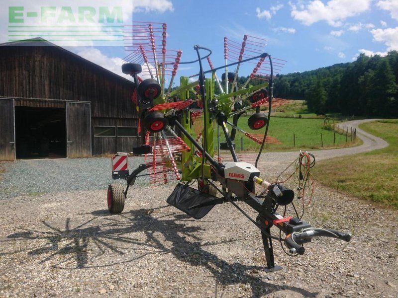 Claas liner 2700