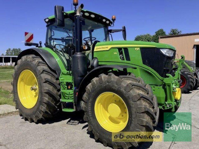 John Deere 6R215