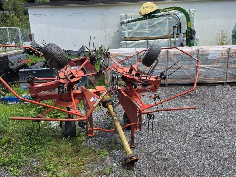 Fella TH 400 DS