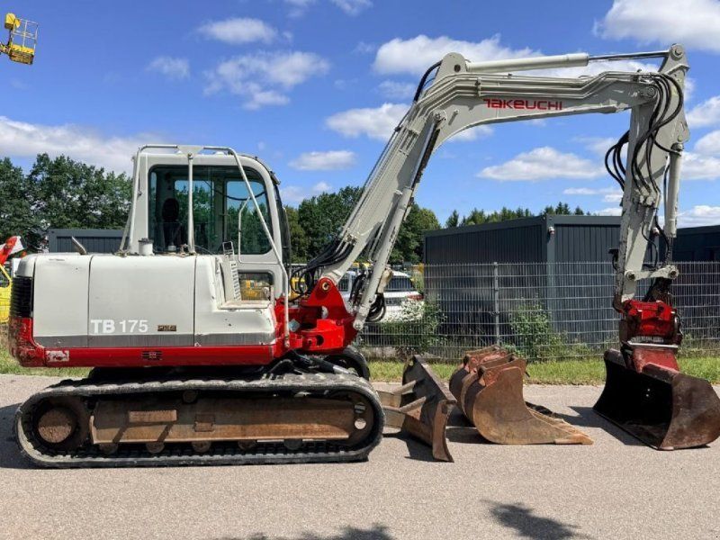 Takeuchi TB 175 mit Klima + Powertilt + hydr. Schnellw. +