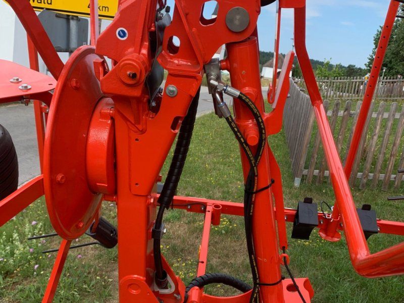 Kuhn GF 8700