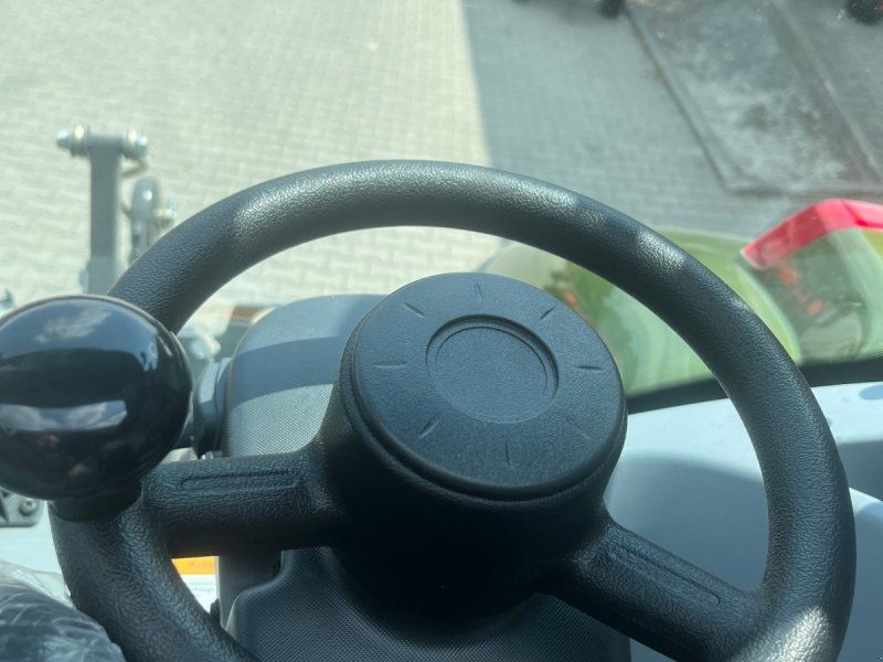 Valtra Q265 Forst