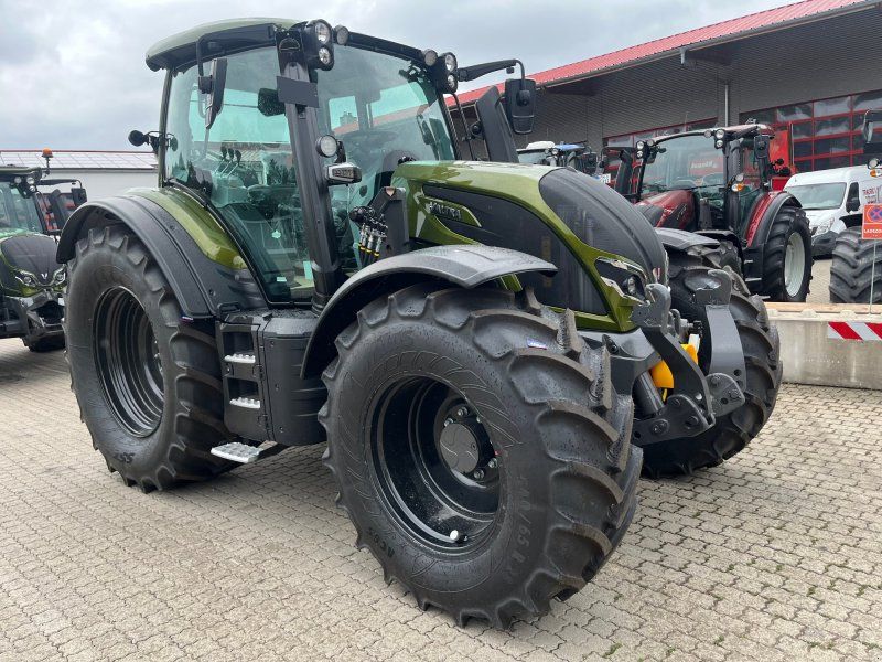 Valtra N155 A mit Rüfa
