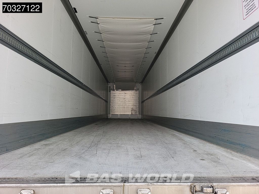 Schmitz SCB*S3 3 Achsen Blumenbreit Palletkist