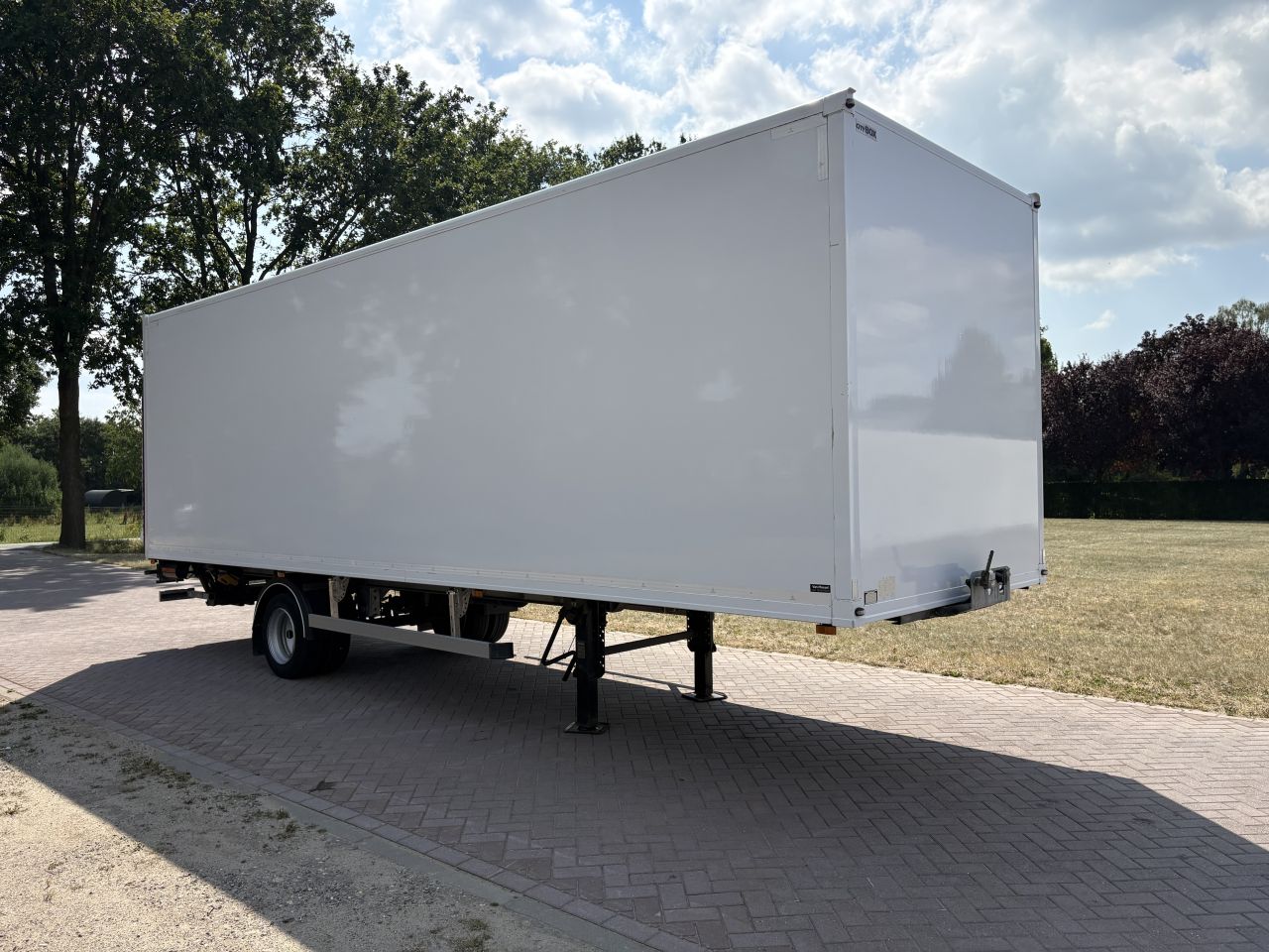 Be oplegger 7 ton BE-COMBI met laadklep 750 kg