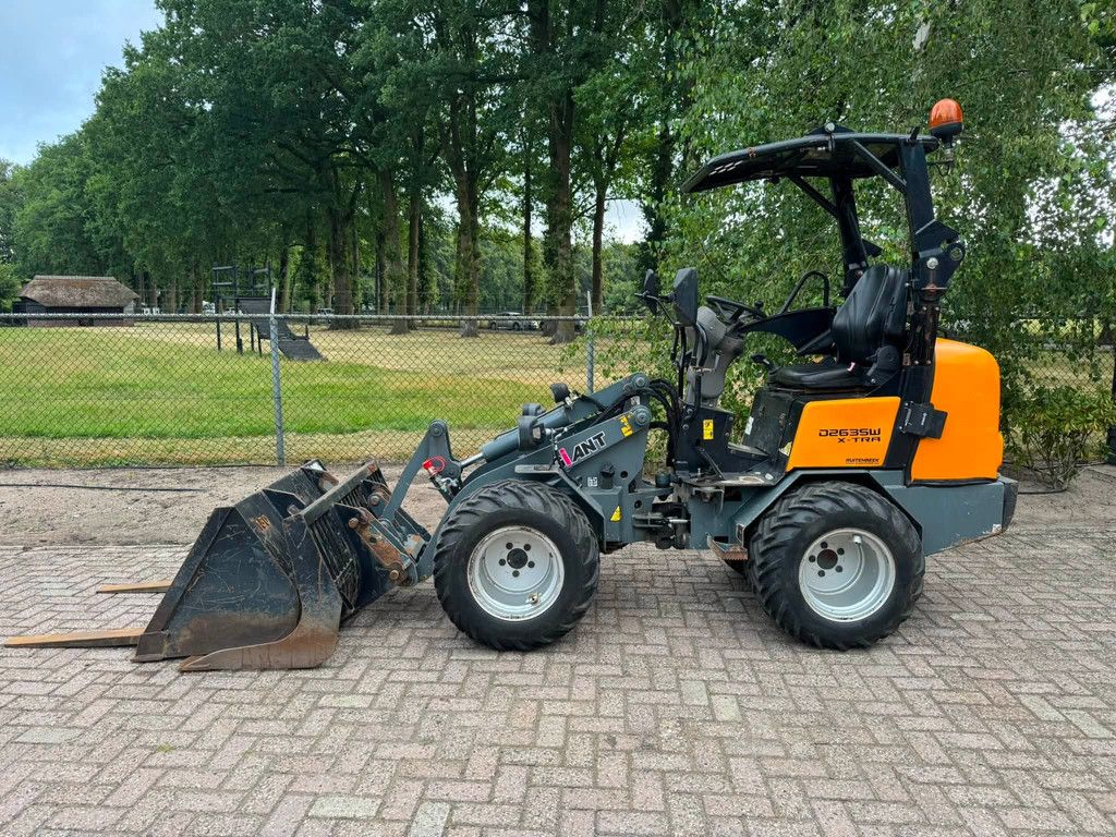 Giant D263SW X-TRA D263SW X-tra shovel