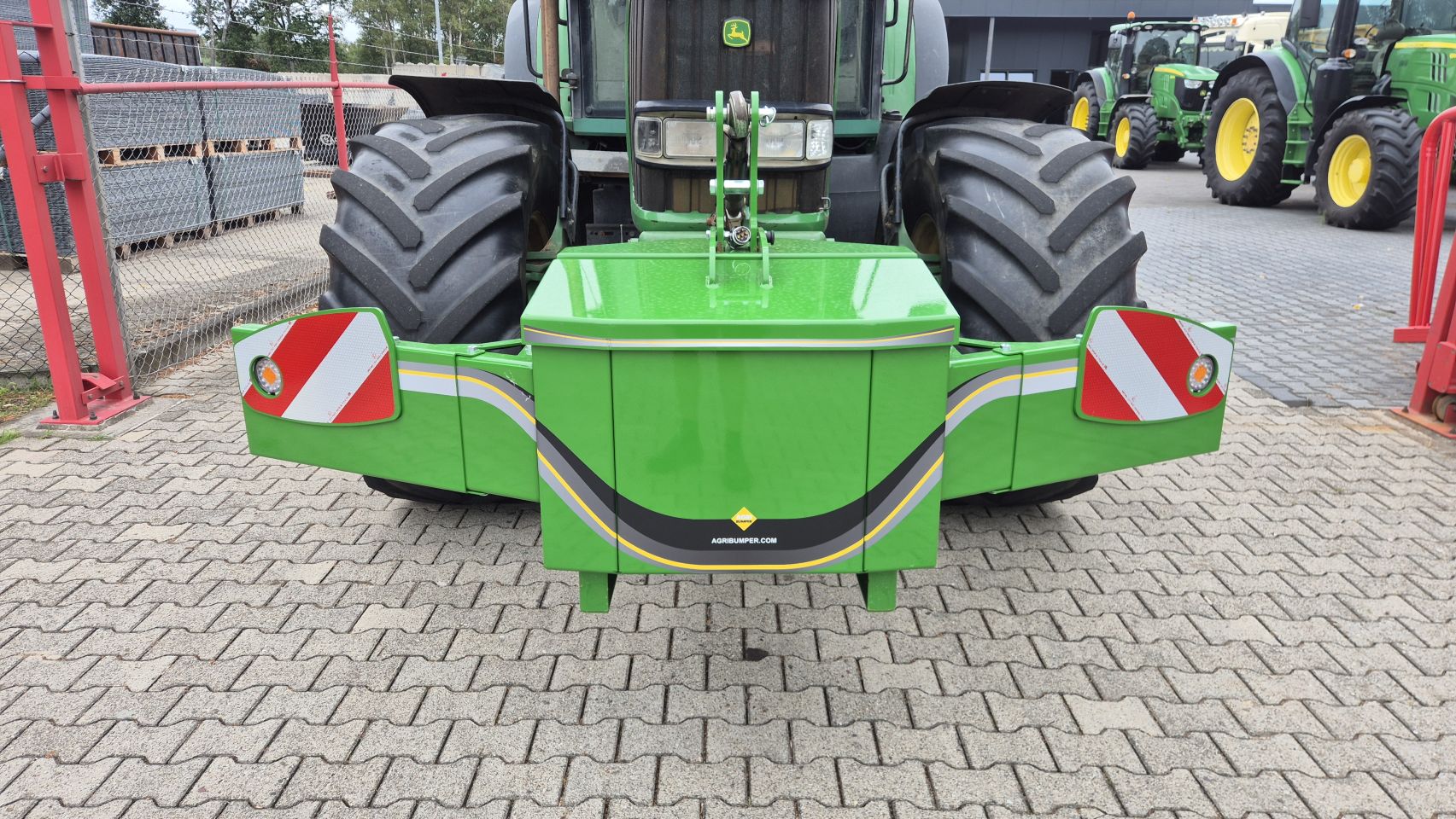 Nieuwe Agribumper Frontbumper 600kg met opbergkist John Deere
