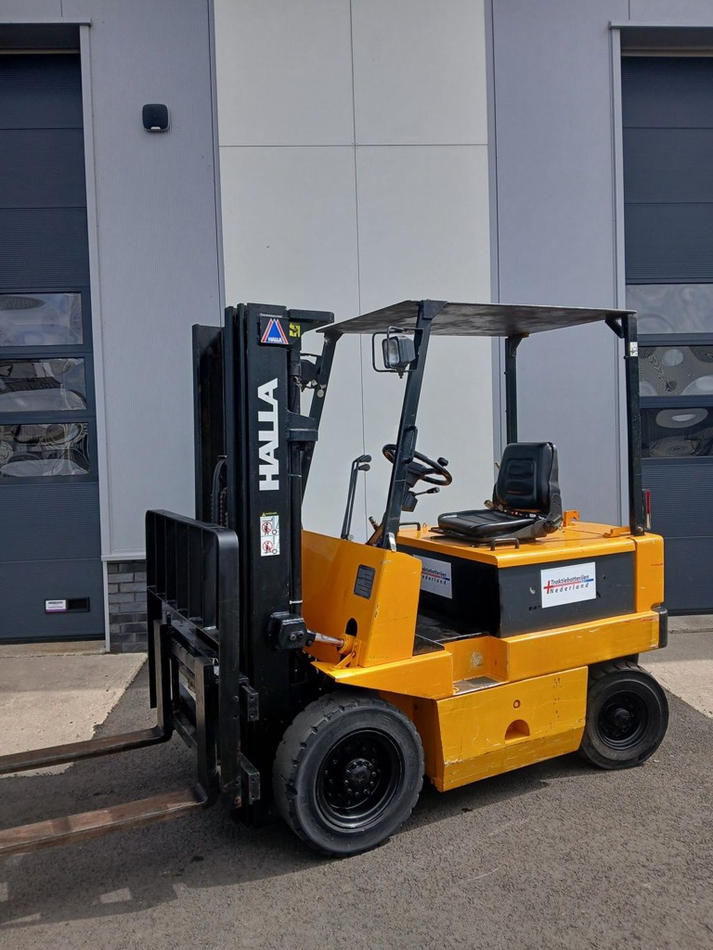 Halla E25 triplo met sideshift 4.7m hoog!!