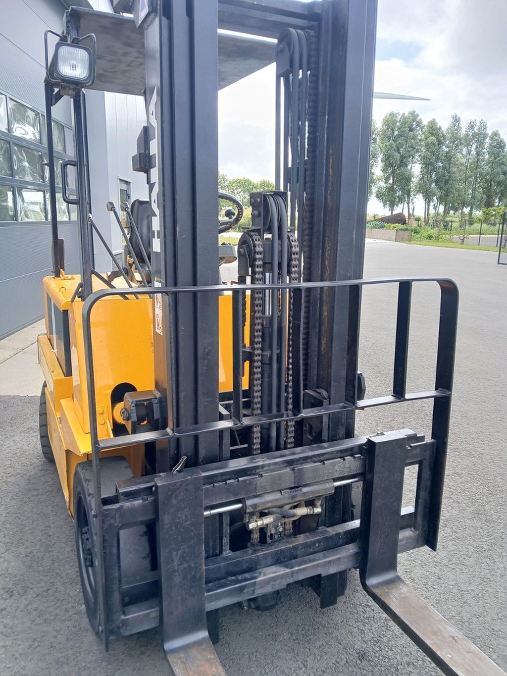 Halla E25 triplo met sideshift 4.7m hoog!!