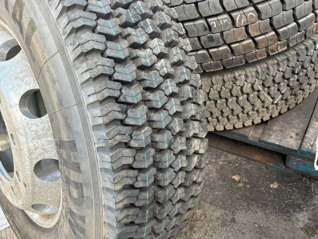 Continental 315/70 R22.5 set of truck tires + aluminum rims (4 pieces)