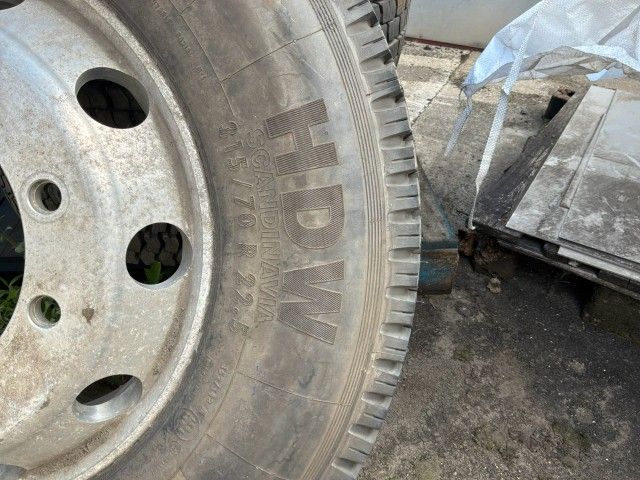 Continental 315/70 R22.5 set of truck tires + aluminum rims (4 pieces)