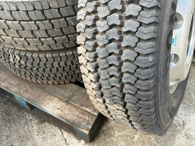 Continental 315/70 R22.5 set of truck tires + aluminum rims (4 pieces)