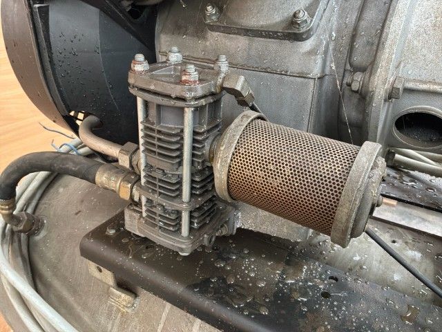1988 Atlas Copco LT8 UV Air Compressor