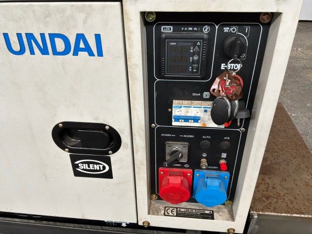 Hyundai XA1025 Power Generator