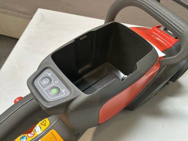 Husqvarna 120 Li Cordless Chainsaw (Unused)