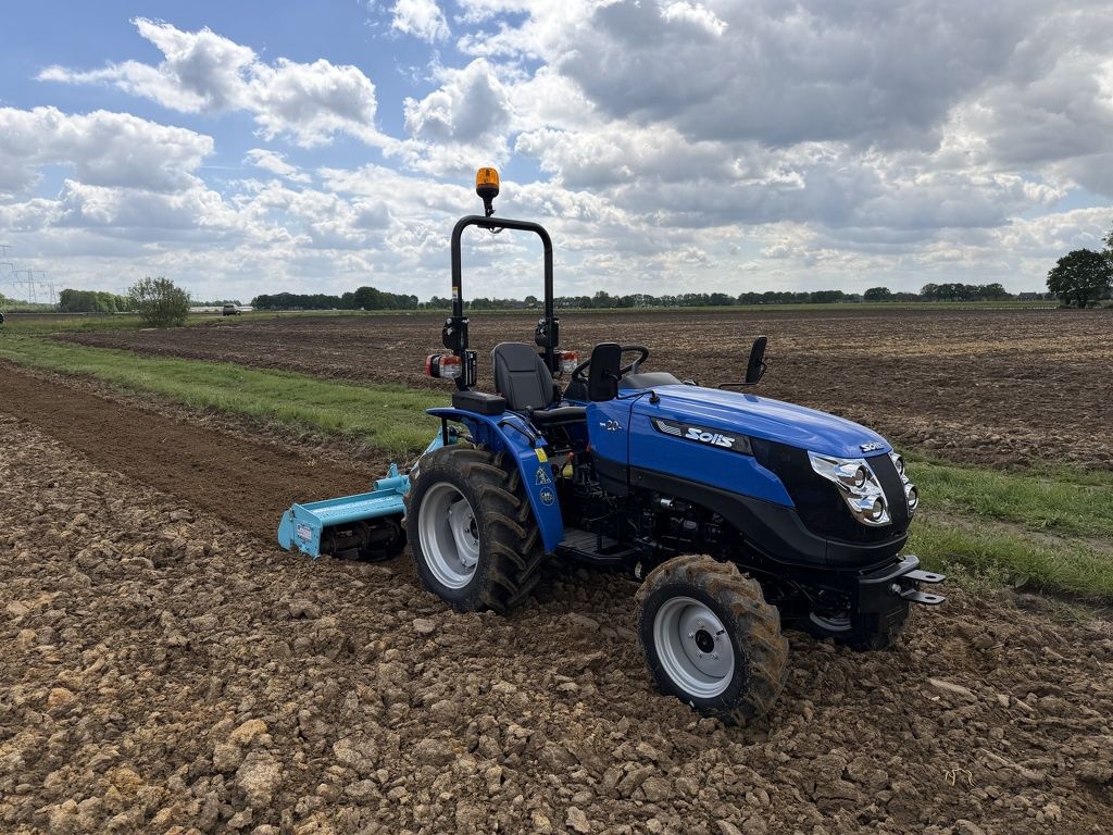 Solis 20 4WD minitractor DEMO 2026 optie met grondfrees