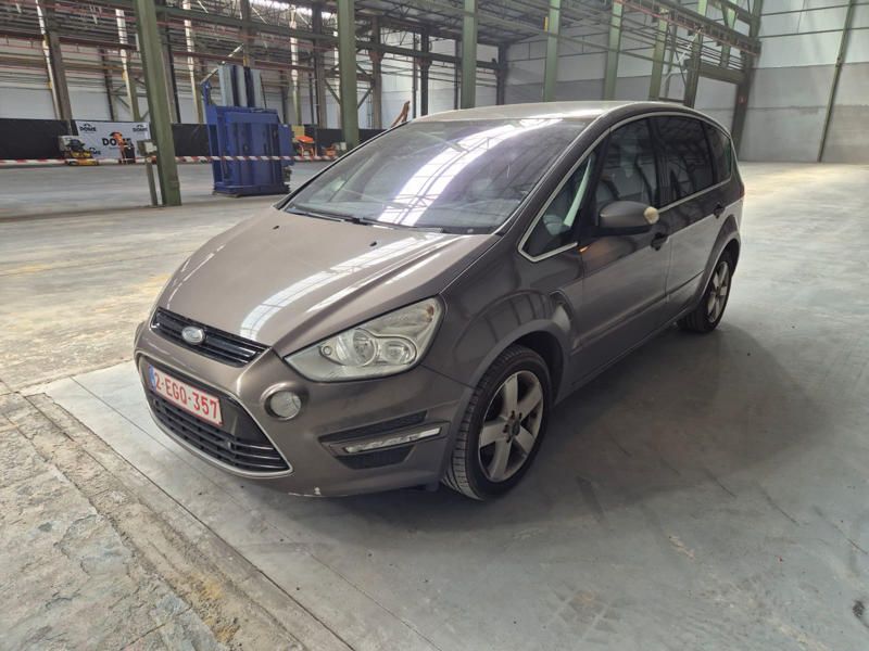 2012 Ford S-Max: A Multi-Purpose Family Car