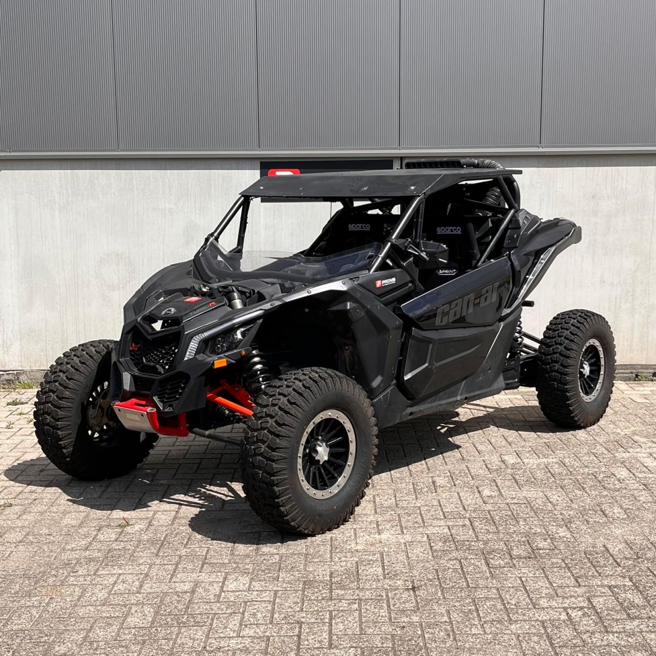 Can-Am Maverick X3 X DS Turbo R, SSV rally met kenteken