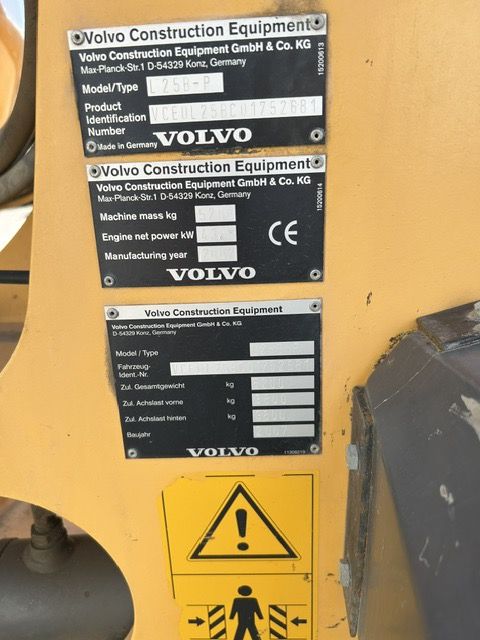 VOLVO L25B