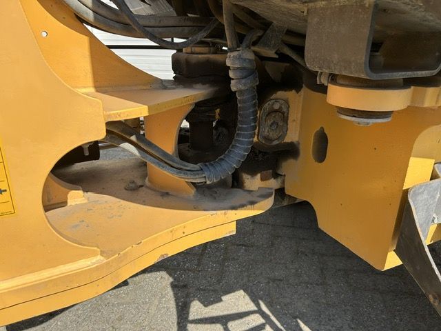 VOLVO L25B