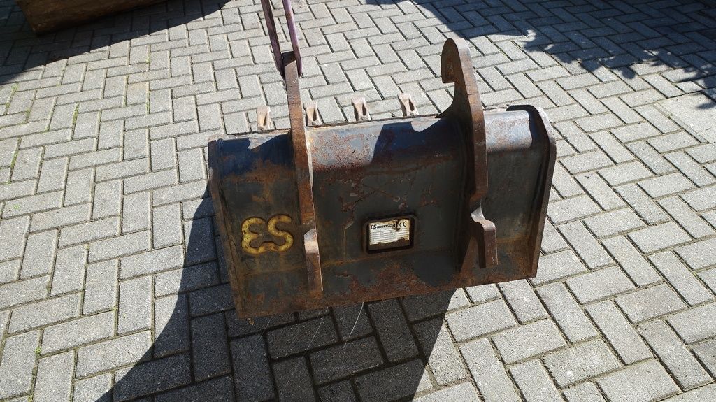 Eurosteel Puinbak met tanden CW10 70Cm