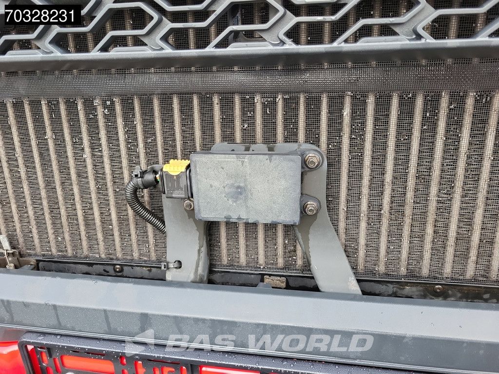 Volvo FH 460 4X2 XL Mega 2x Tanks Navi ACC