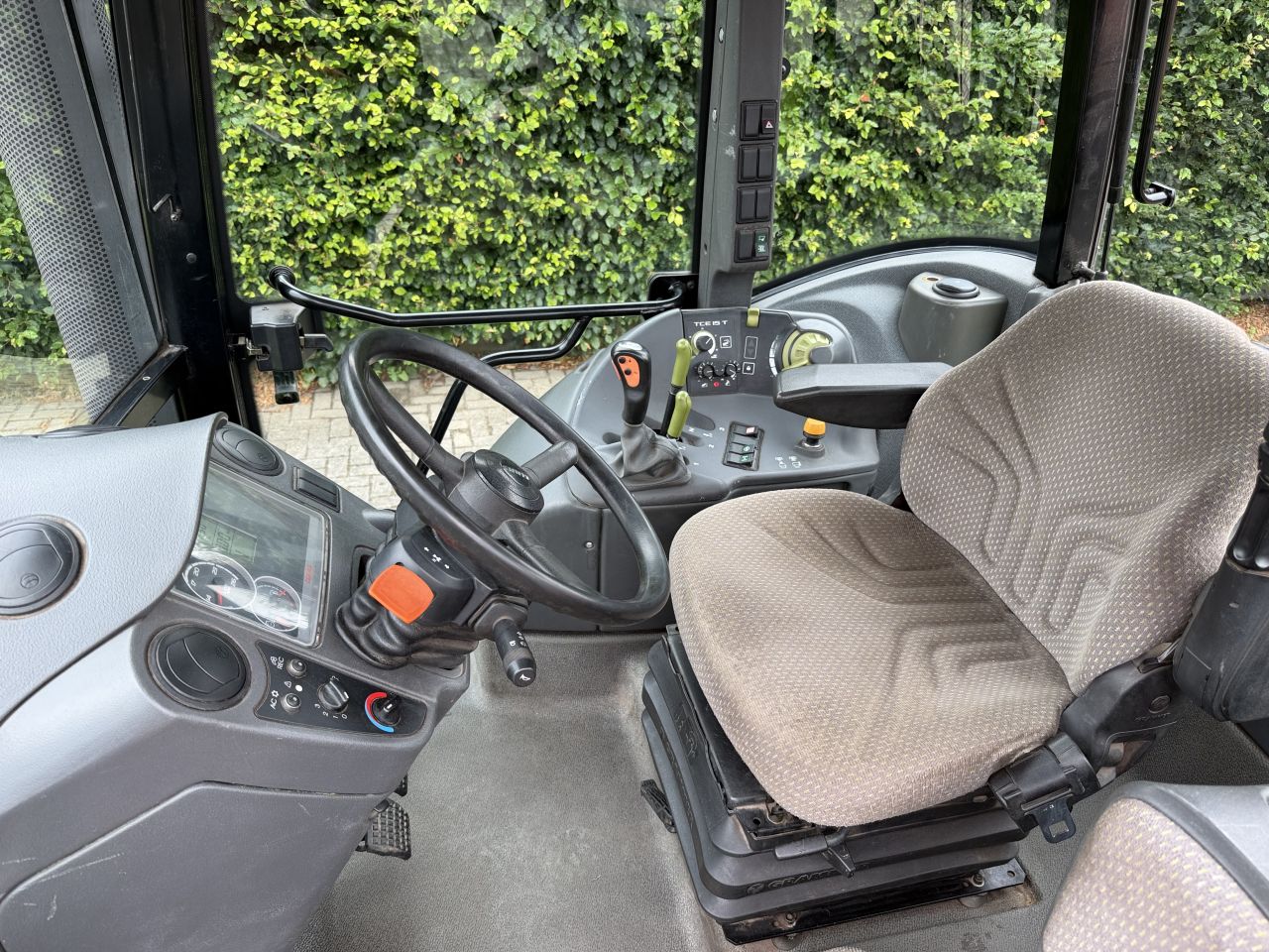 Claas Arion 410 , Bj 2012
