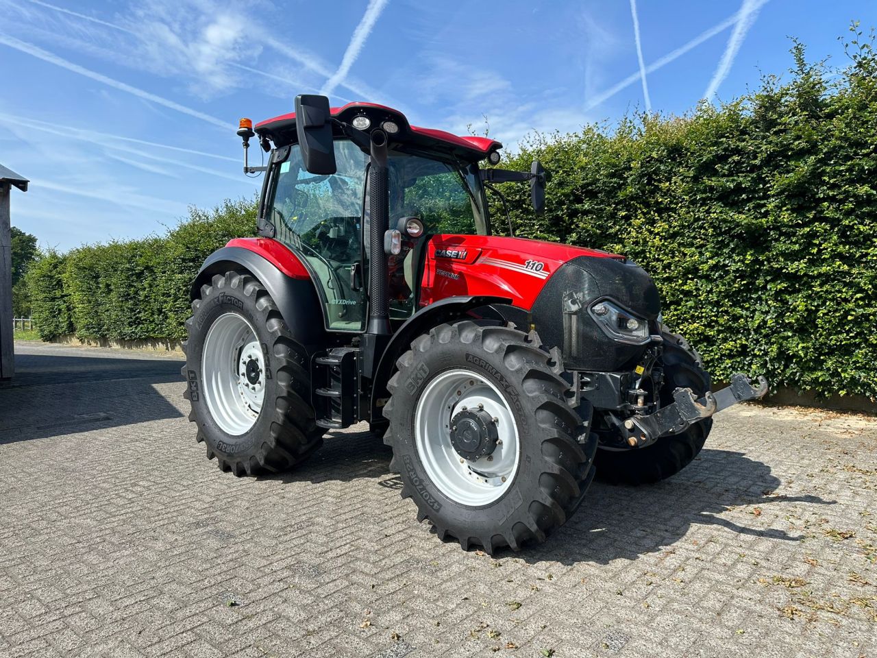 Case Vestrum 110 cvx met fronthef