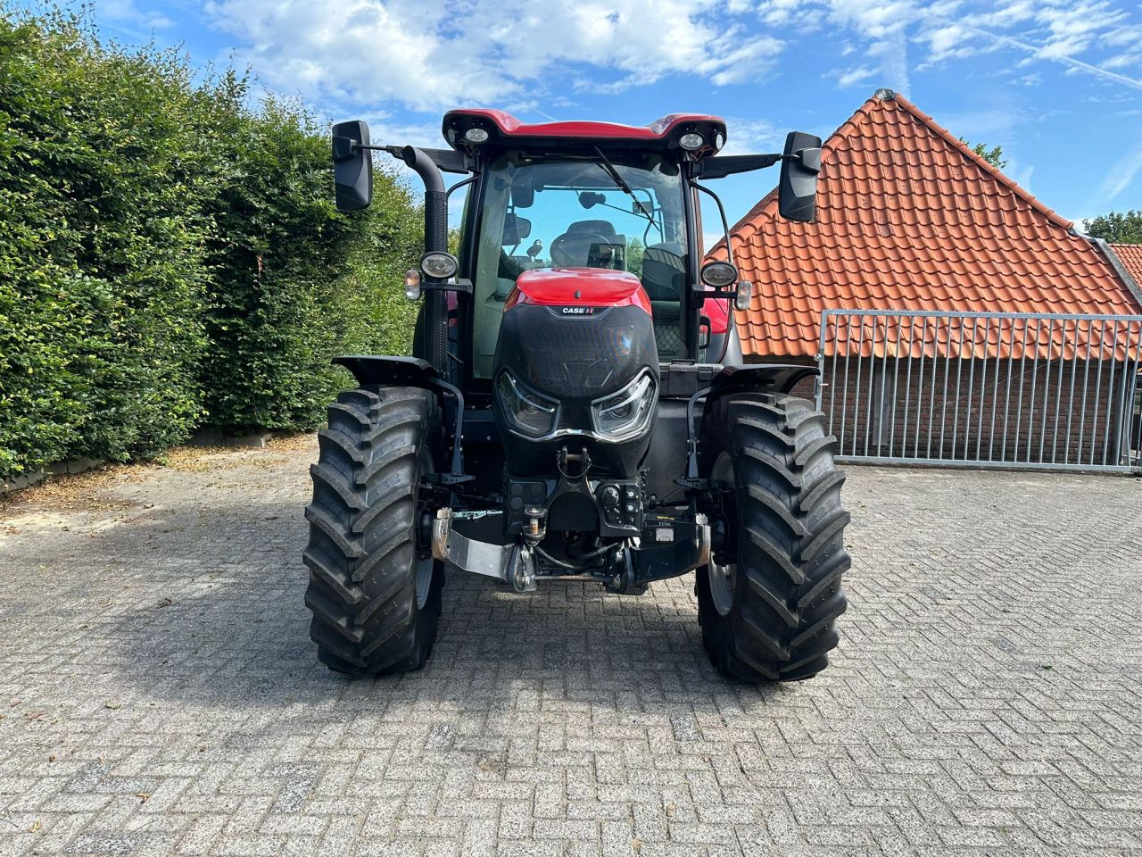 Case Vestrum 110 cvx met fronthef