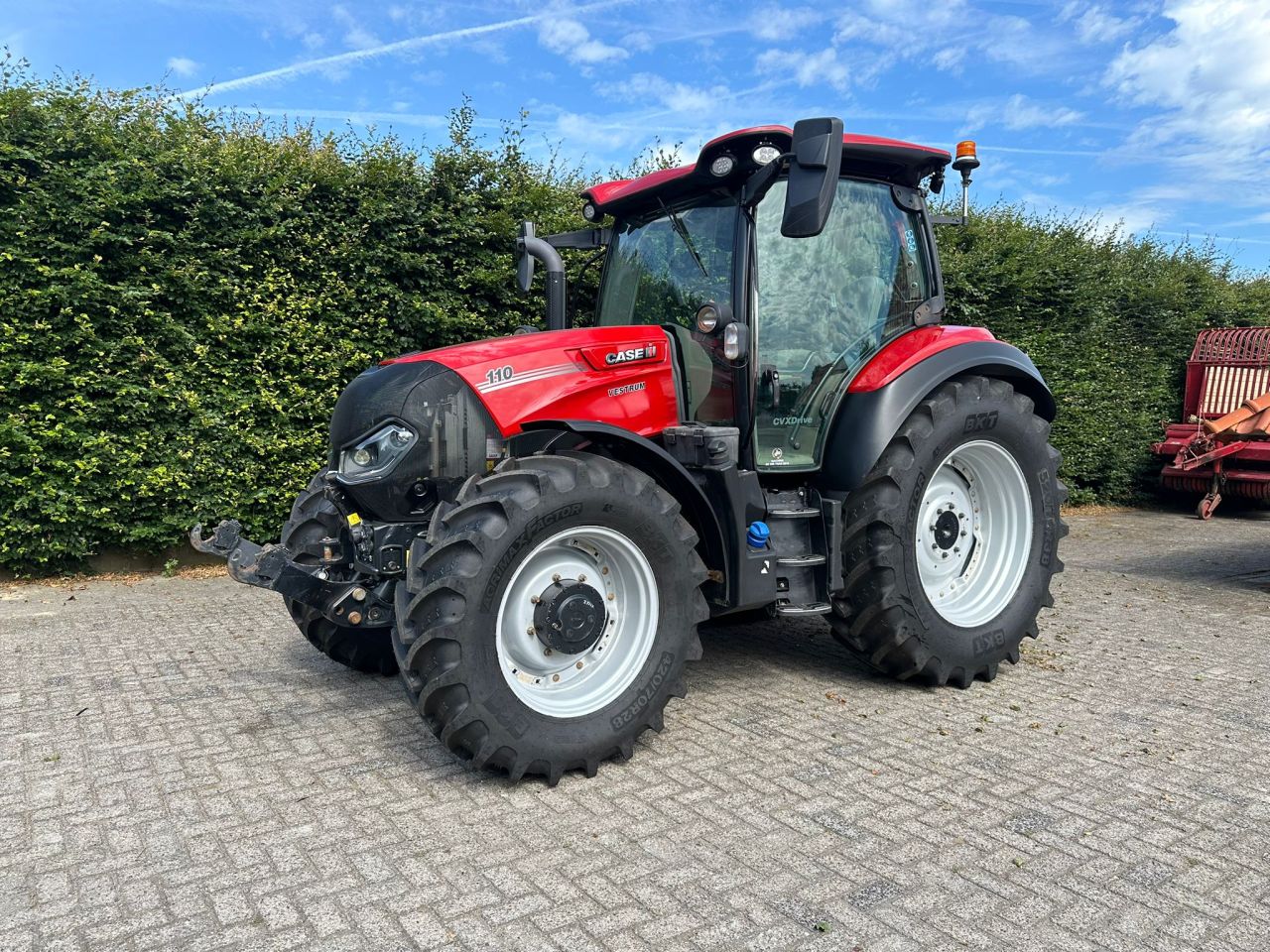Case Vestrum 110 cvx met fronthef