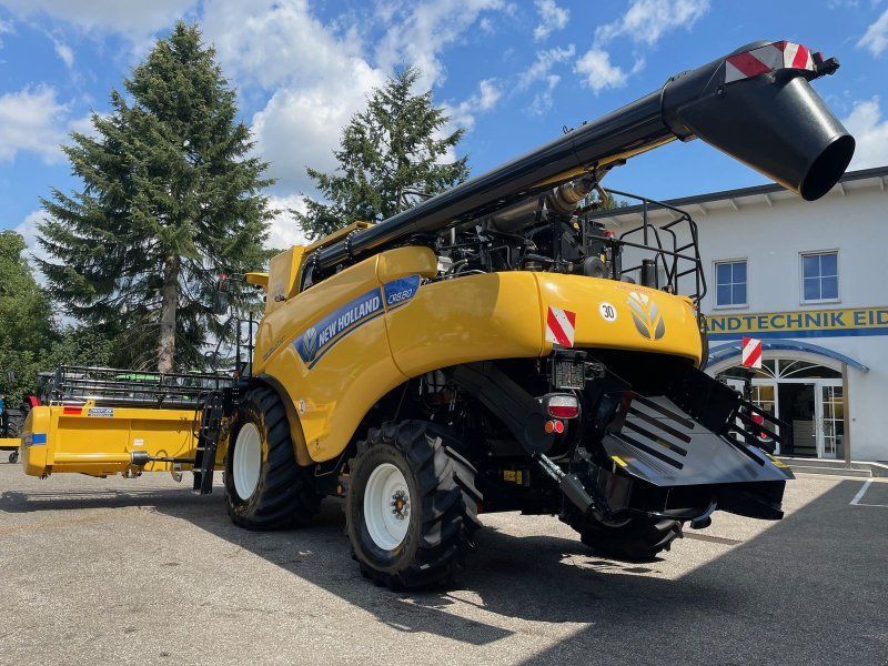 New Holland CR8.80 Revelation