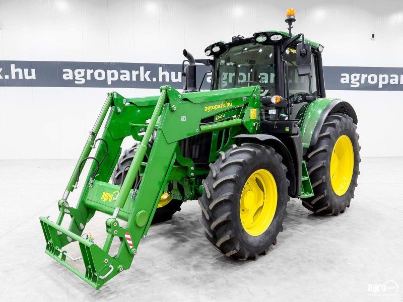 John Deere 6120M