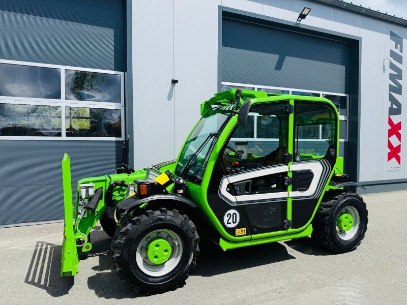 Merlo P27.6 1. HAND