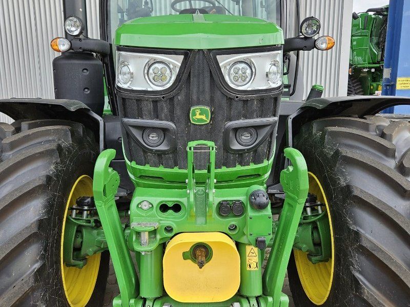 John Deere 6R150