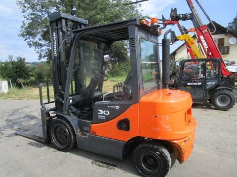 Doosan D30S-5ZINKENVERSTELLER + Seitenschieber