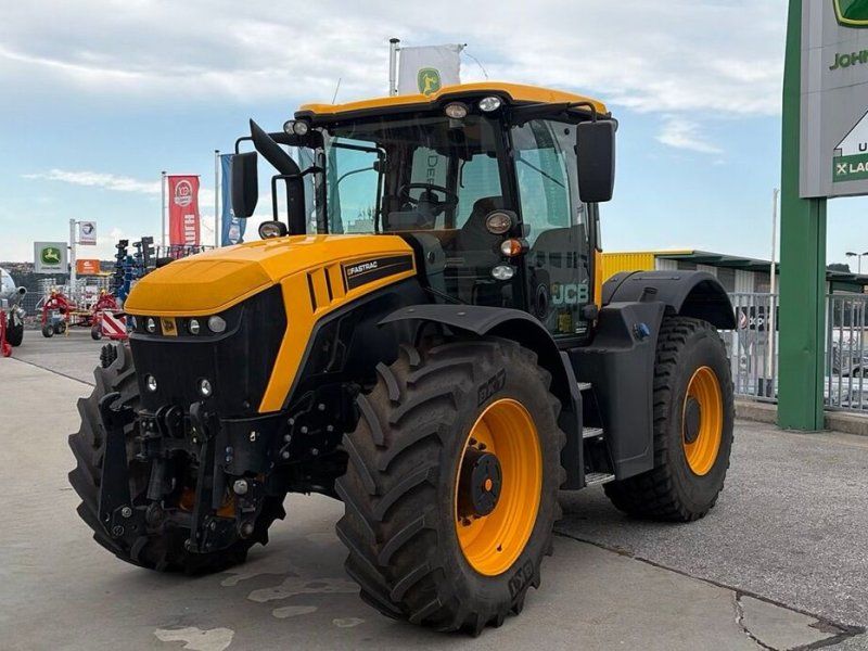 JCB Fastrac 4220