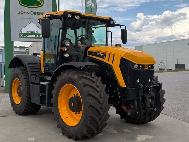 JCB Fastrac 4220