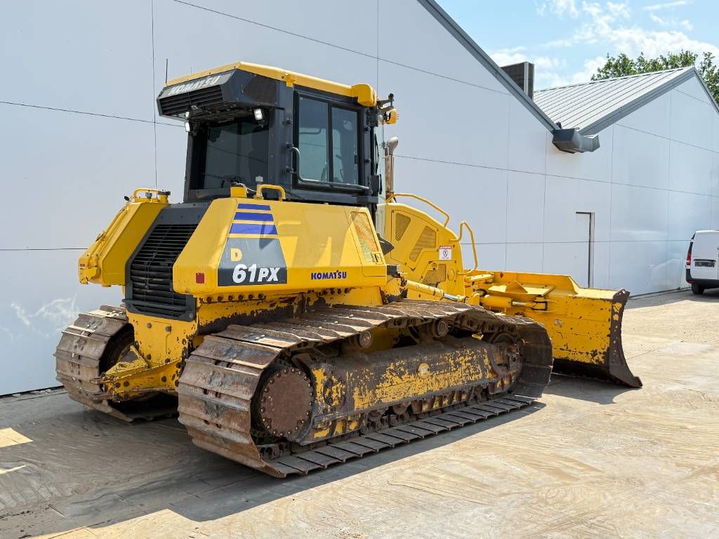 Komatsu D61PX-24 - Ripper Valve / Camera