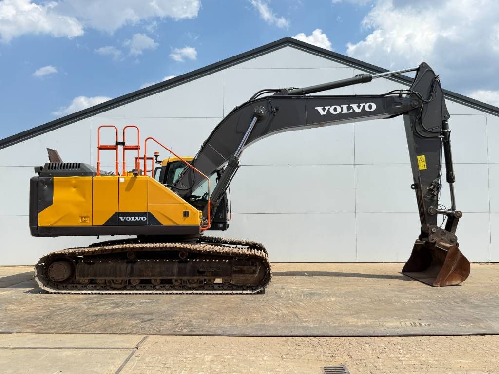 Volvo EC300EL - Hammer Lines / Automatic Greasing