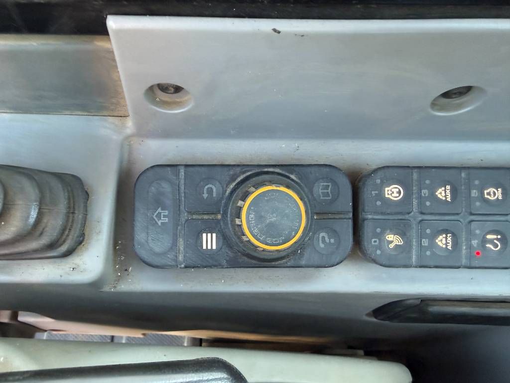 JCB 48 Z-1 - Blade / Hammer Lines
