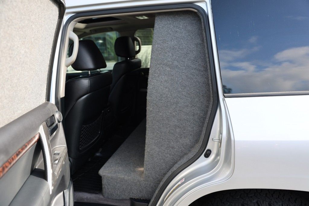 Toyota Landcruiser V8 4.5 D EXECUTIVE A/T VAN N1 MAG 9000 KG TREKKEN