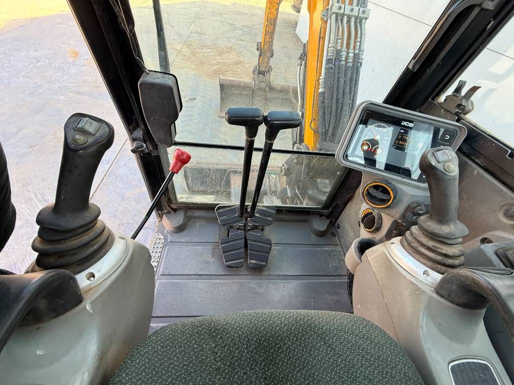 JCB 48Z-1 - Blade / Hammer Lines