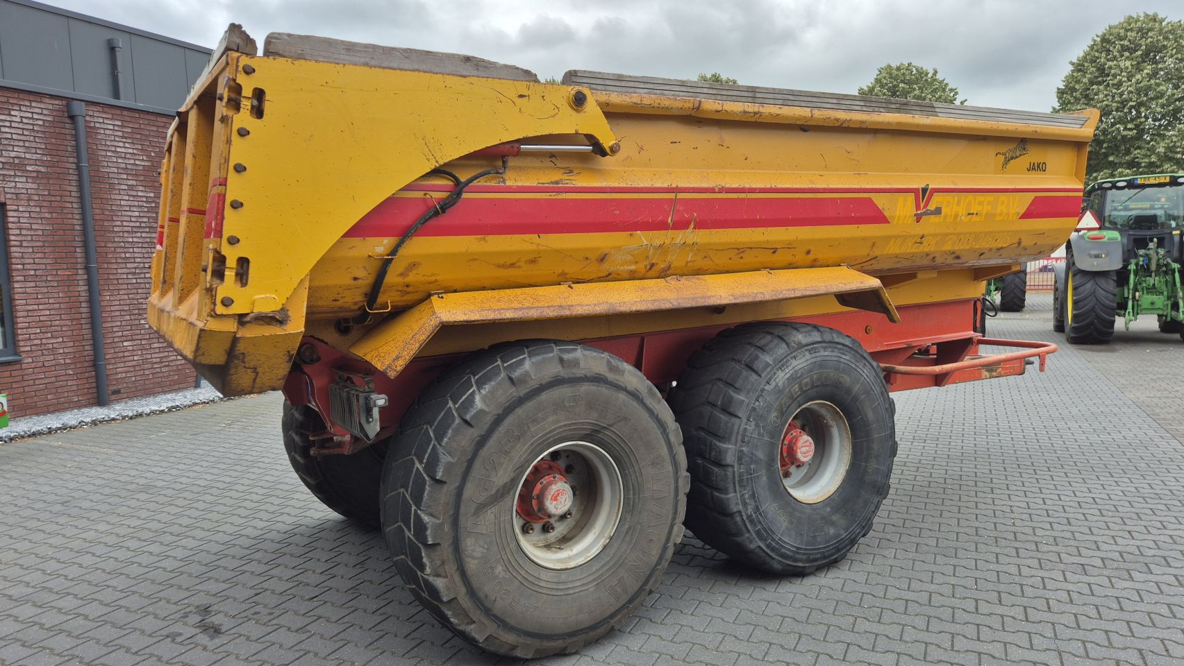 JAKO Tiger 240SK Gronddumper Zandkipper