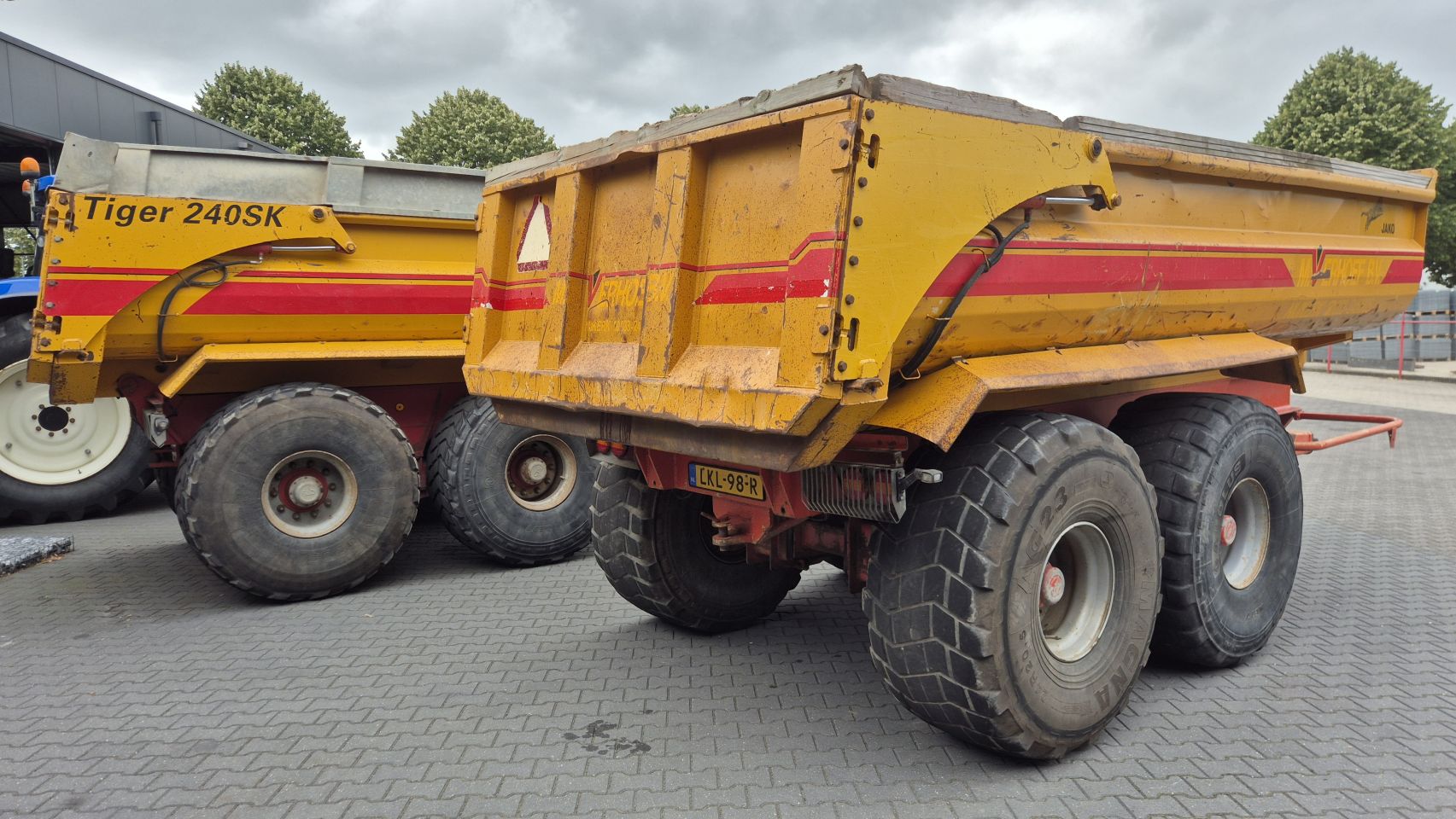 JAKO Tiger 240SK Gronddumper Zandkipper