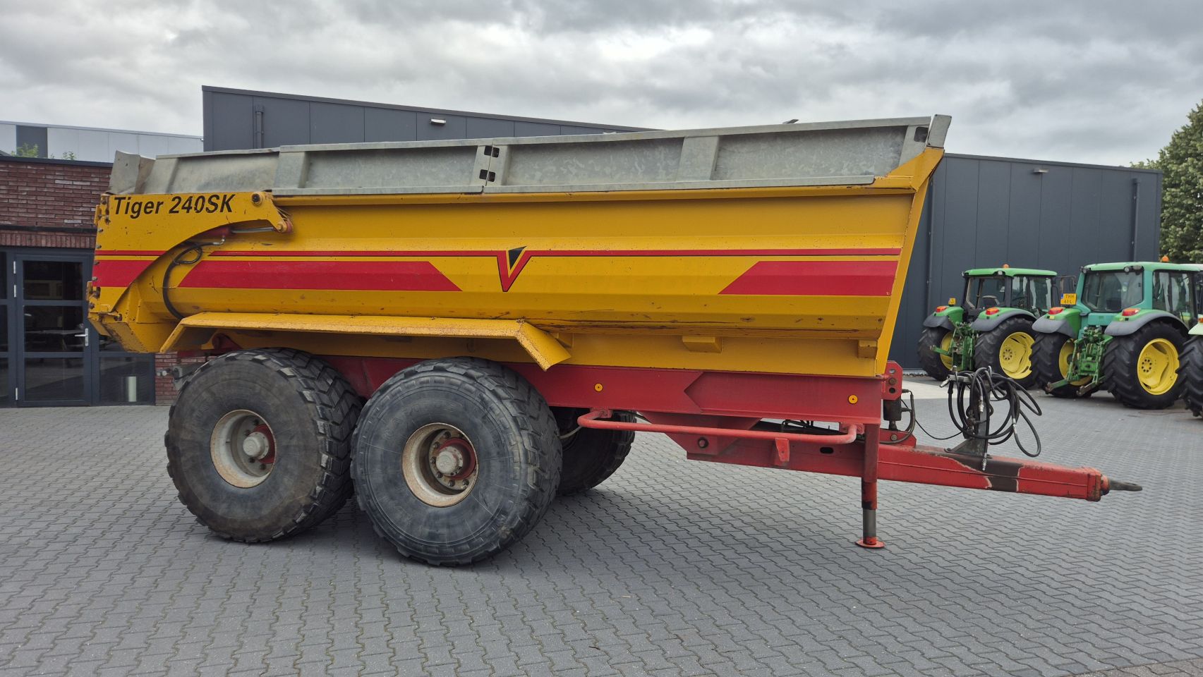 JAKO Tiger 240SK Gronddumper Zandkipper